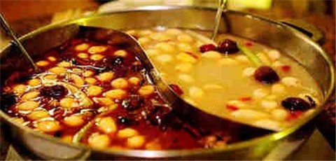 小吃培訓(xùn)：學(xué)校食物----無(wú)火鍋不冬天